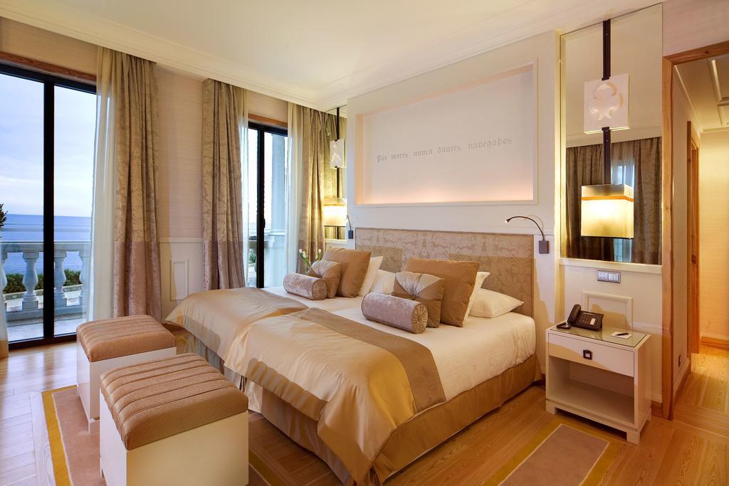 Grande Real Villa Itália Hotel&Spa Cascais Exteriér fotografie A bedroom at the hotel